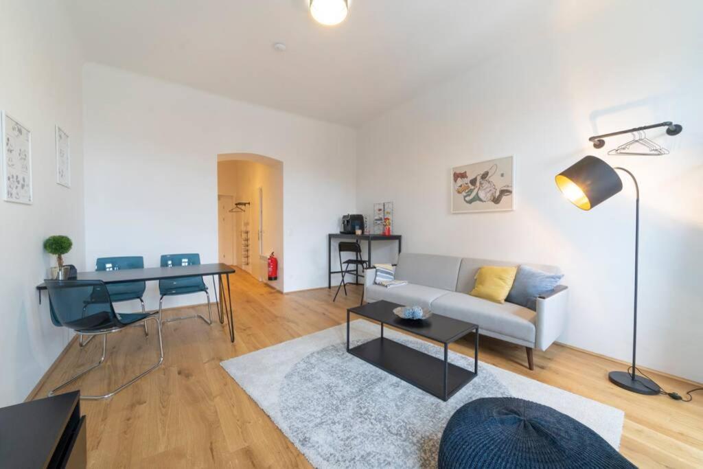 Josef's I Donald Duck Apartment